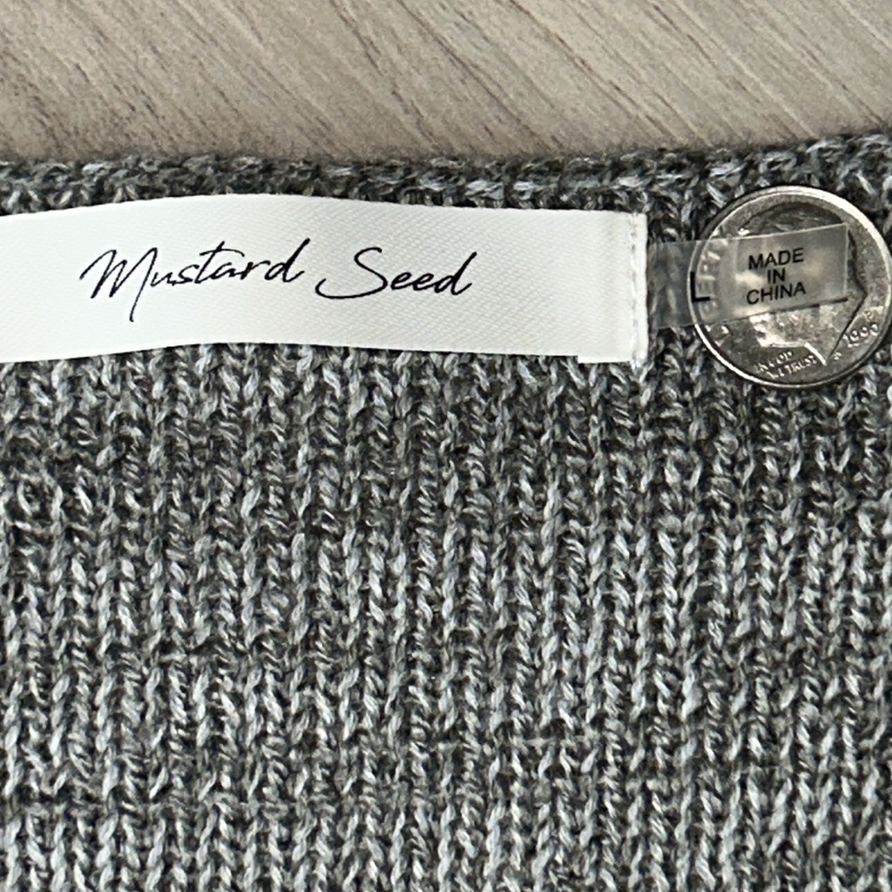 Mustard Seed Oversized V-Neck Sweater L Gray Casual Cropped Cozy Bell Sleeve - Picture 2 of 6